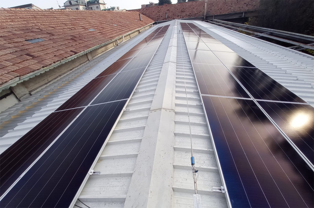 Pannelli solari SunPower di impianto fotovoltaico a Lisssone (MB) via G. Rossini 13