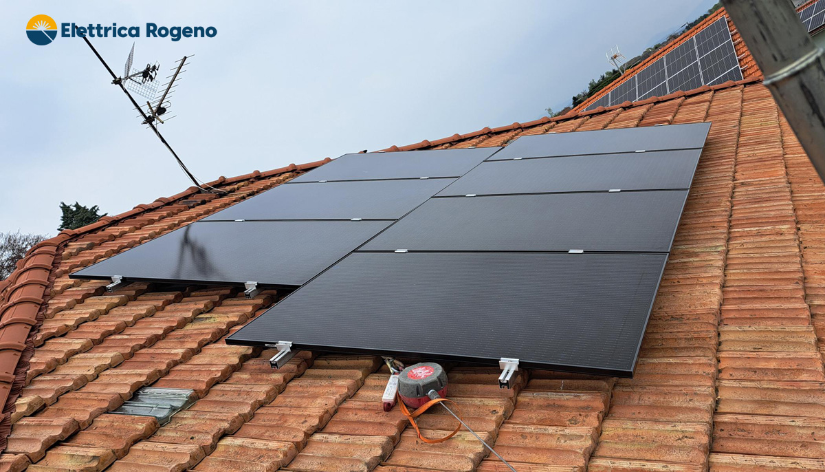 Pannelli solari SunPower Performance 6 Black installati in impianto fotovoltaico privato ad Appiano Gentile (CO)