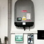 Inverter Fronius e quadri elettrici installati presso impianto fotovoltaico privato a Fino Mornasco (CO)
