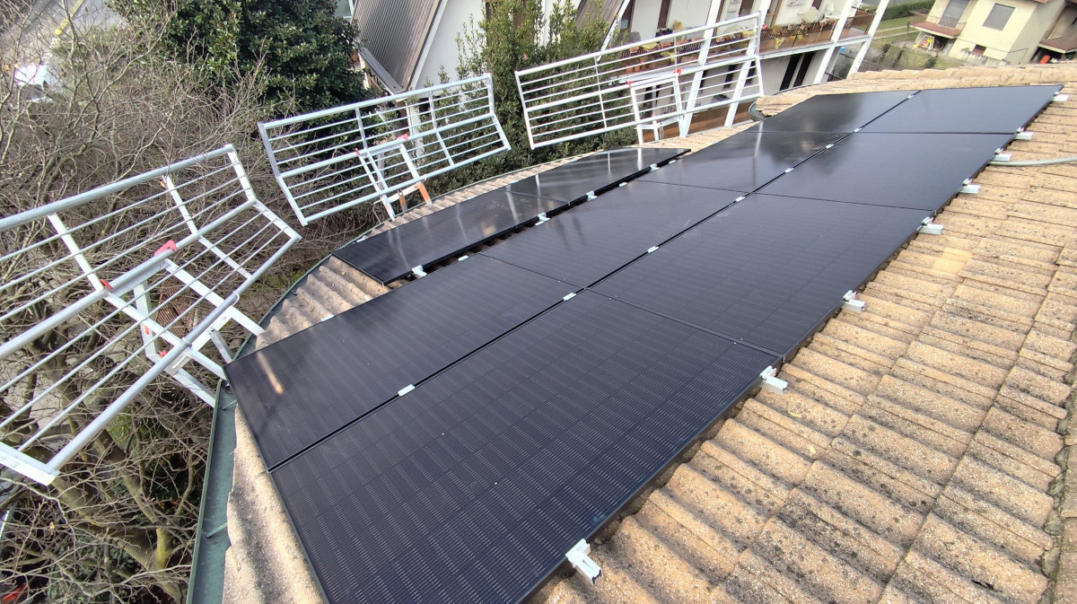 Pannelli solari di impianto fotovoltaico SunPower a Lissone (MB)
