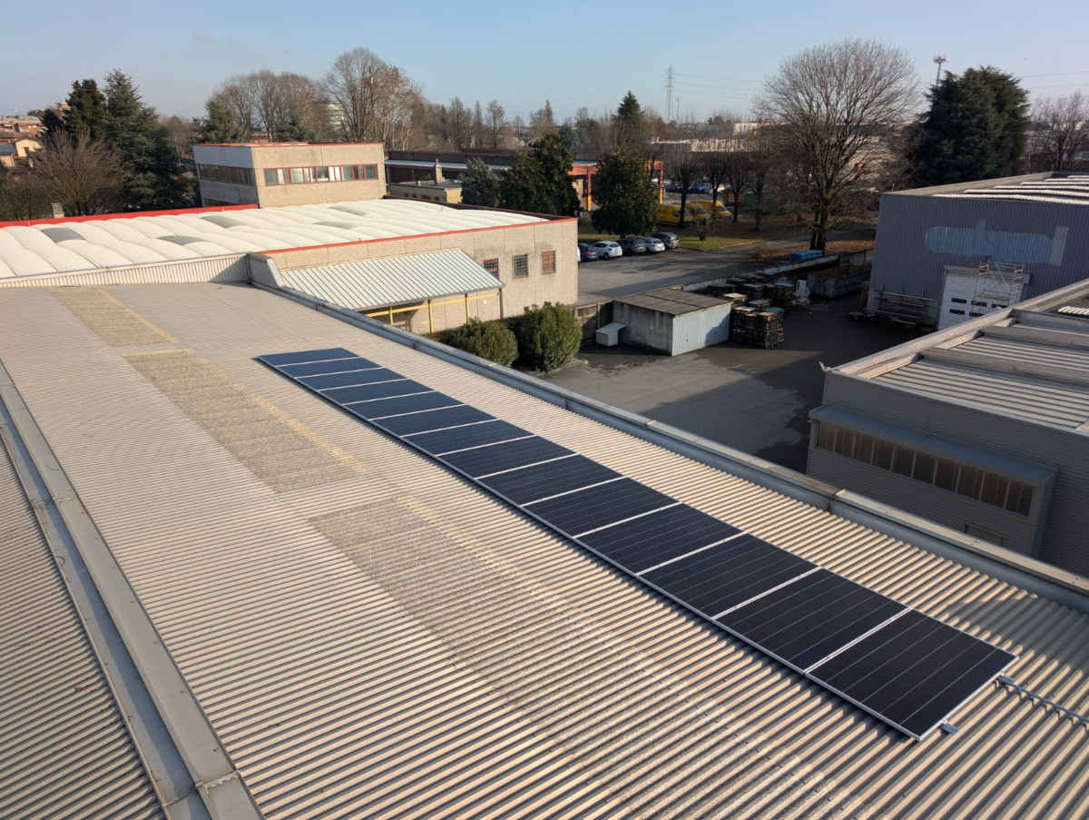 Pannelli solari di impianto fotovoltaico SunPower a Cavenago (MB)