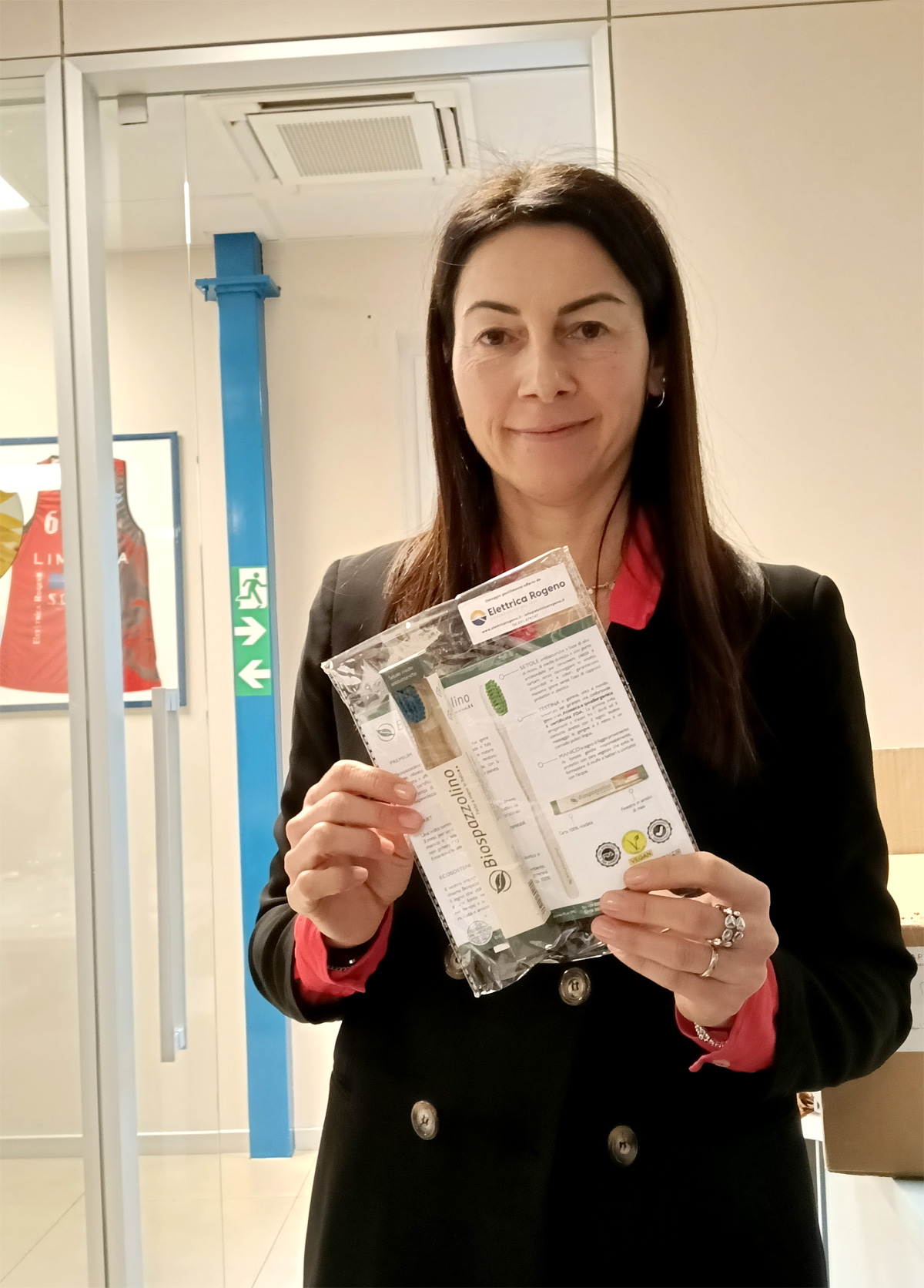 Alessandra Negri con il Biospazzolino