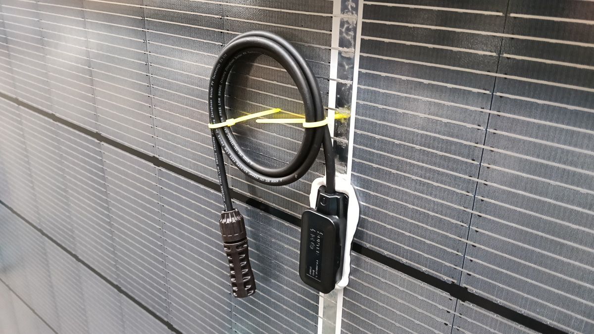 Connettore sul retro del pannello fotovoltaico SunPower M Class