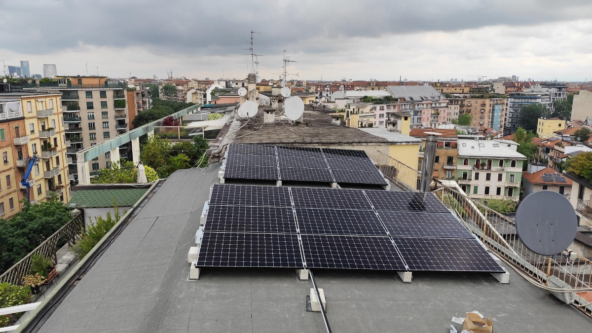 Pannelli solari di impianto fotovoltaico SunPower a Milano (MI)