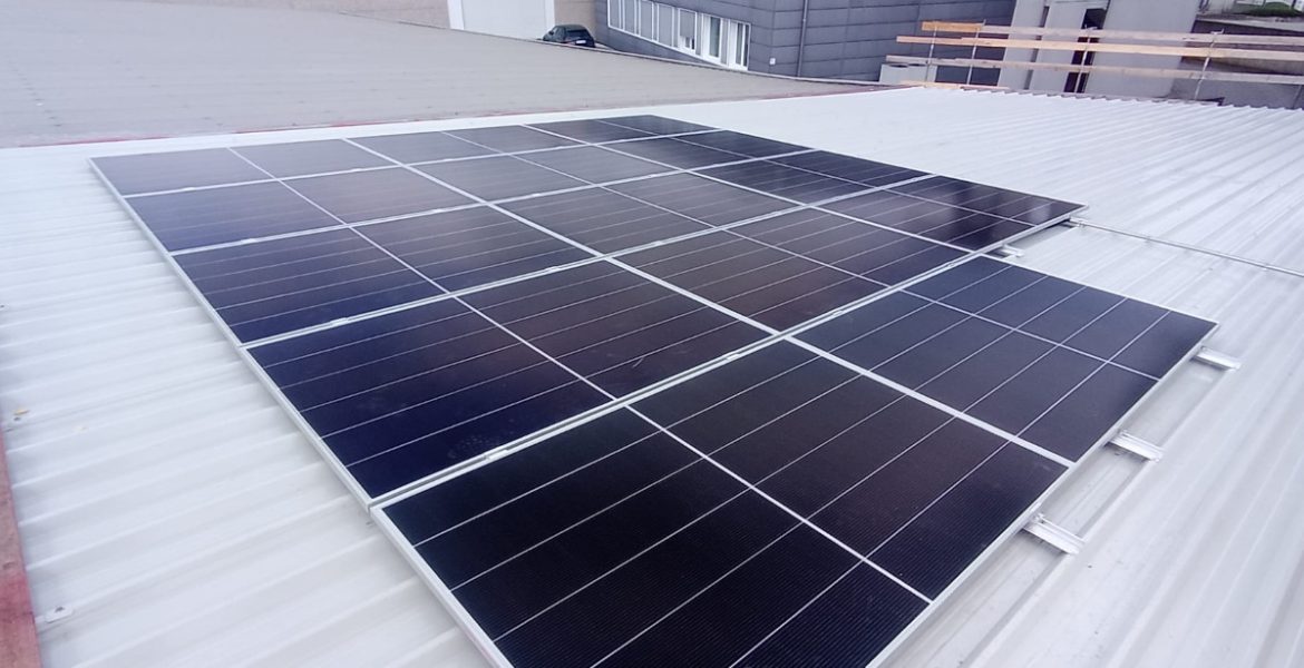 Pannelli solari di impianto fotovoltaico Viessmann a Renate (MB)