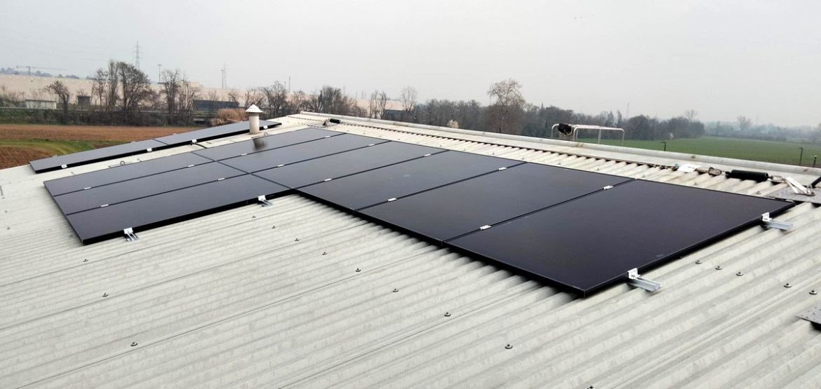 Impianto fotovoltaico con pannelli TCL SunPower M Class a Cassina de' Pecchi (MI)