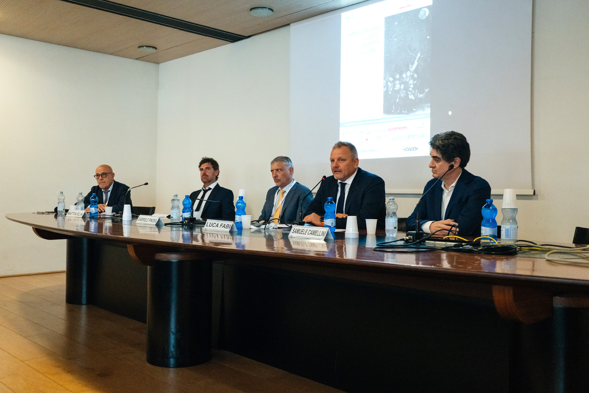Gli speaker all'evento annuale ANCE Lecco Sondrio, al centro Luca Fabri