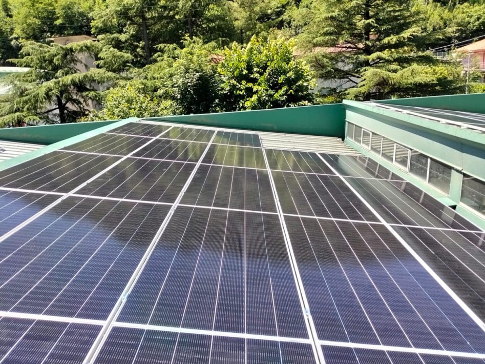 Pannelli SunPower Performance 7 555 COM S installati in impianto fotovoltaico aziendale a Torre de' Busi (BG) presso Co.El. Srl
