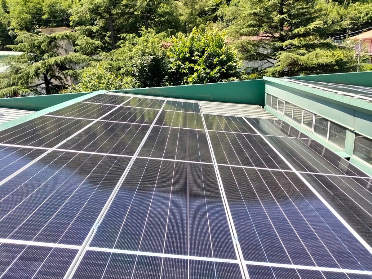 Pannelli SunPower Performance 7 555 COM S installati in impianto fotovoltaico aziendale a Torre de' Busi (BG) presso Co.El. Srl